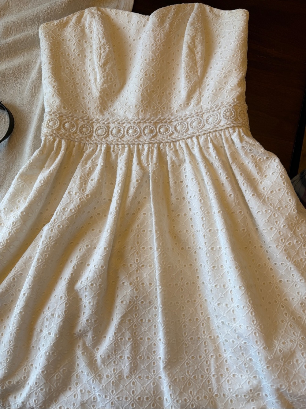 Lilly Pulitzer Strapless White Eyelet Dress. 100% Cotton size 2